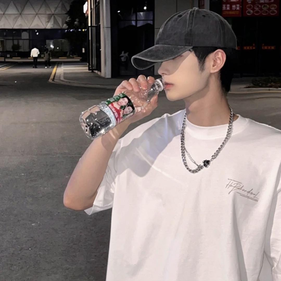 李浮白