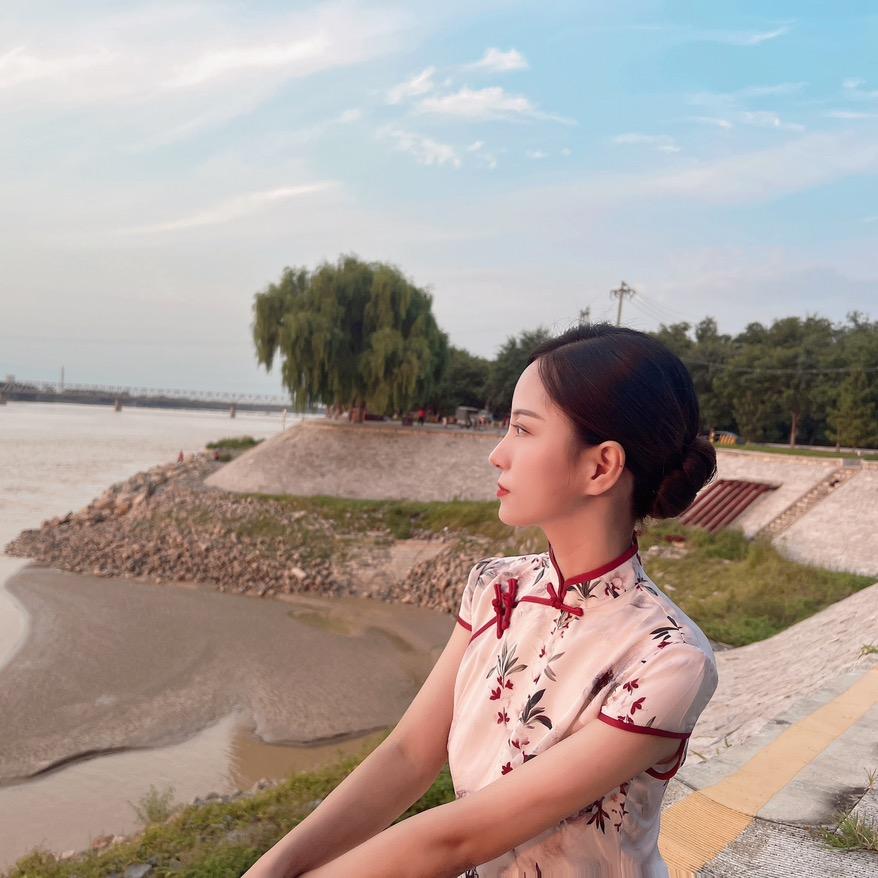 坠琴 穆如霞