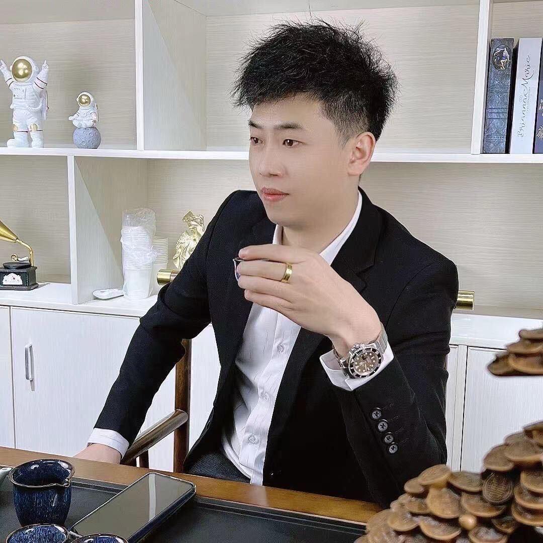 上海：超模脸订制 侯先生