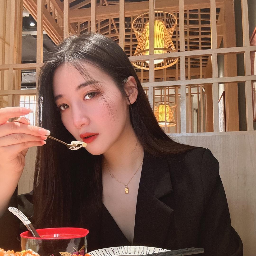 老板娘✨头像