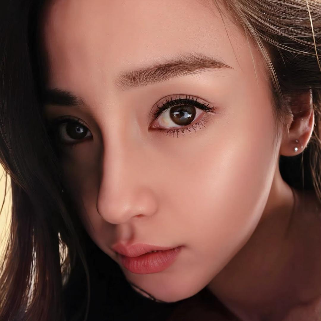 姐妹挨打我卖萌