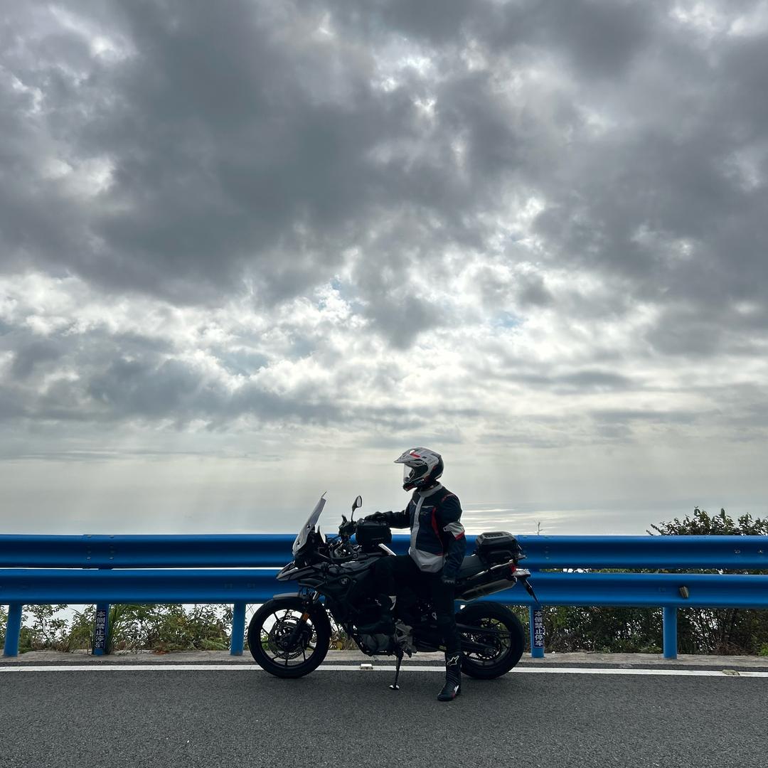 陈雷