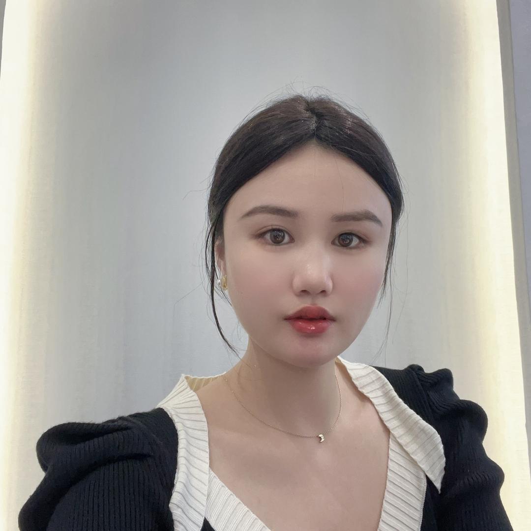开雷克萨斯的小琳呀
