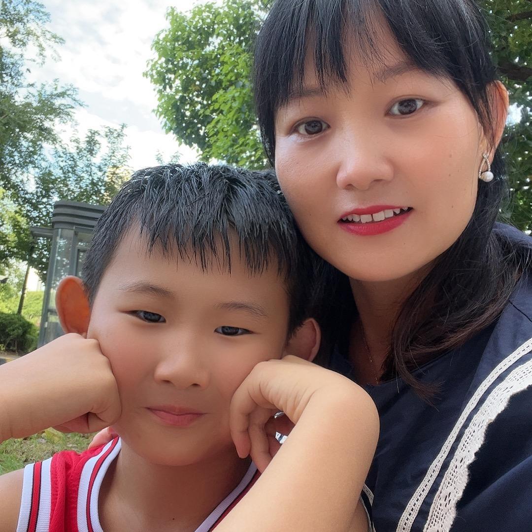 图图妈.