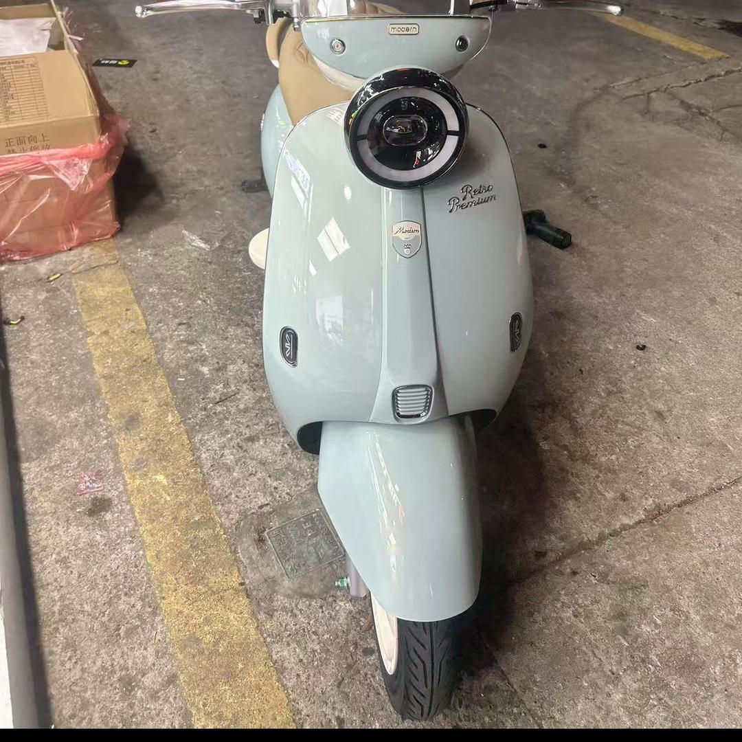 雅迪电动车旗靓店