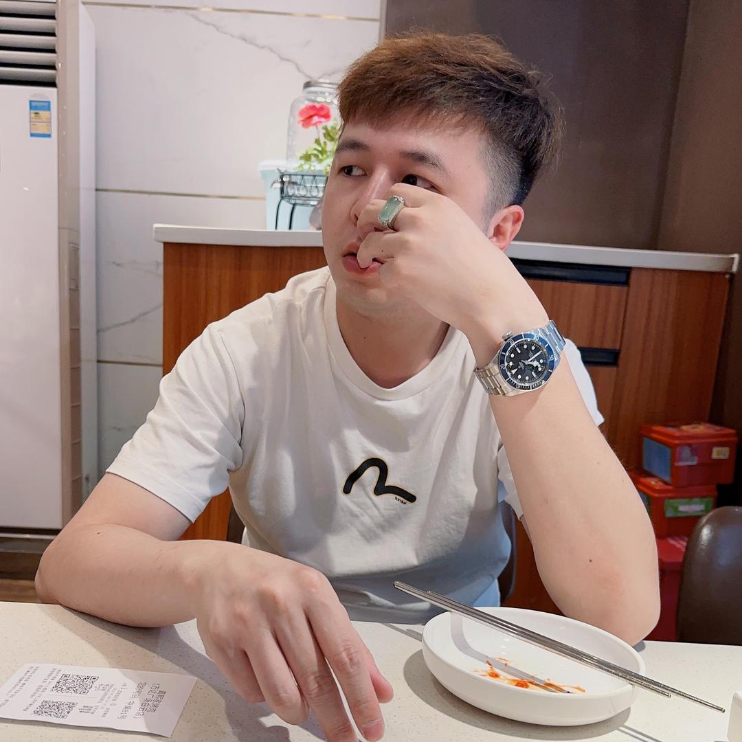 翡翠小哥哥