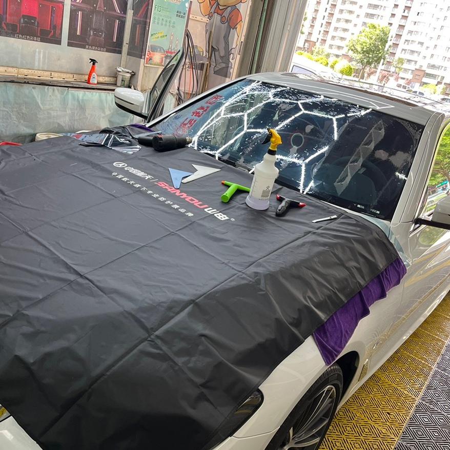 平凉航天山由汽车贴膜 氛围灯改装