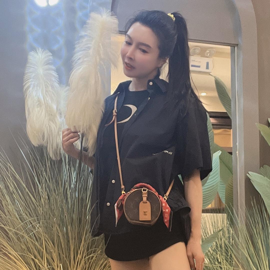 爱吃肉爱运动的大薇薇