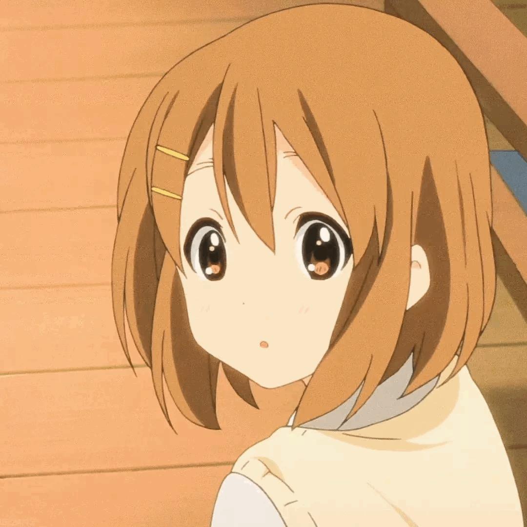 林兮.