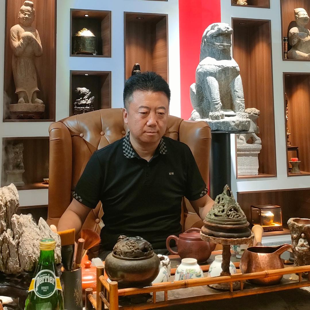 胡健林