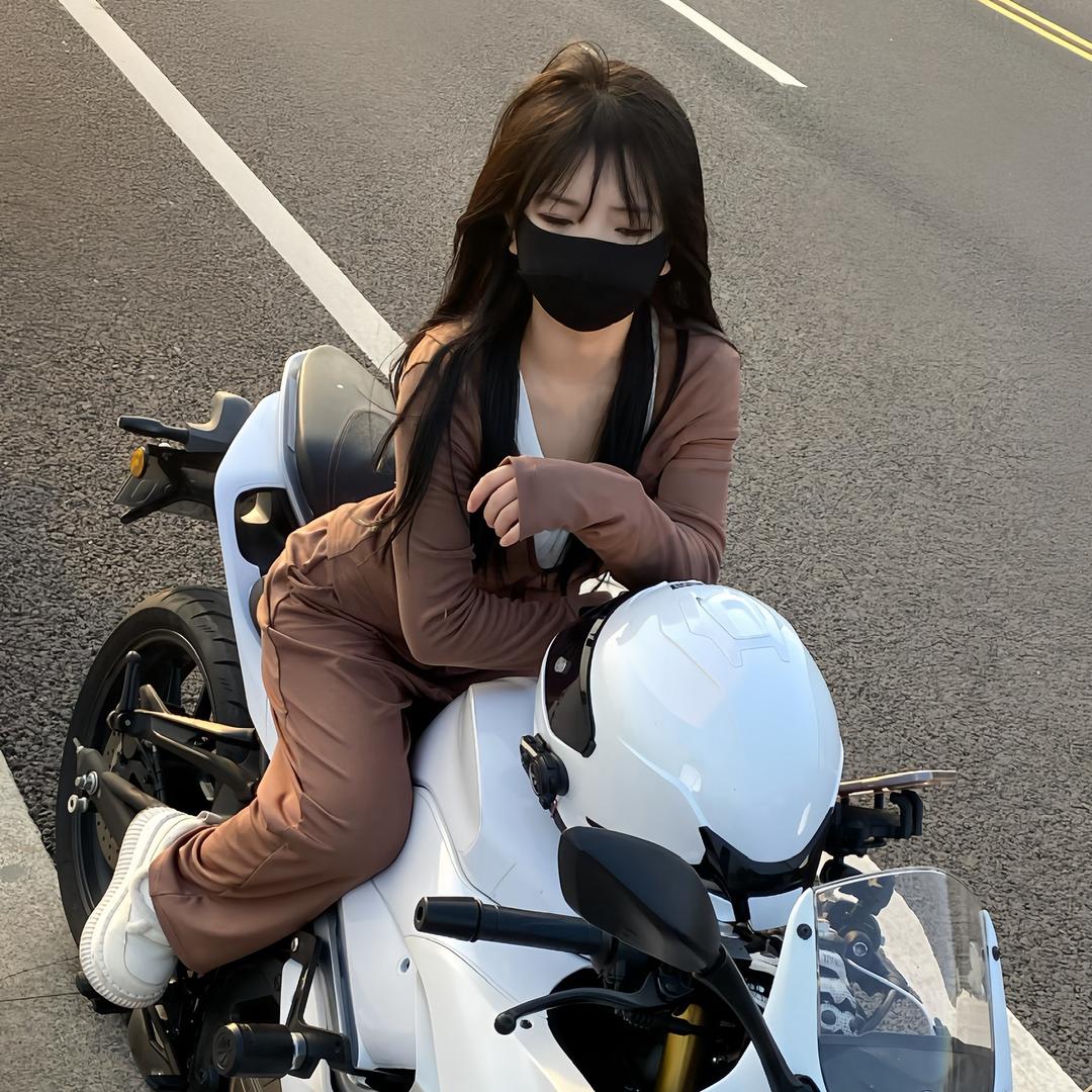 啦锅.^