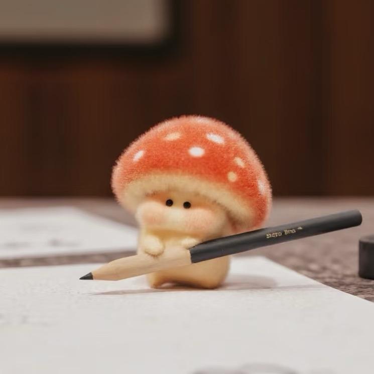 一个膨胀的蘑菇🍄