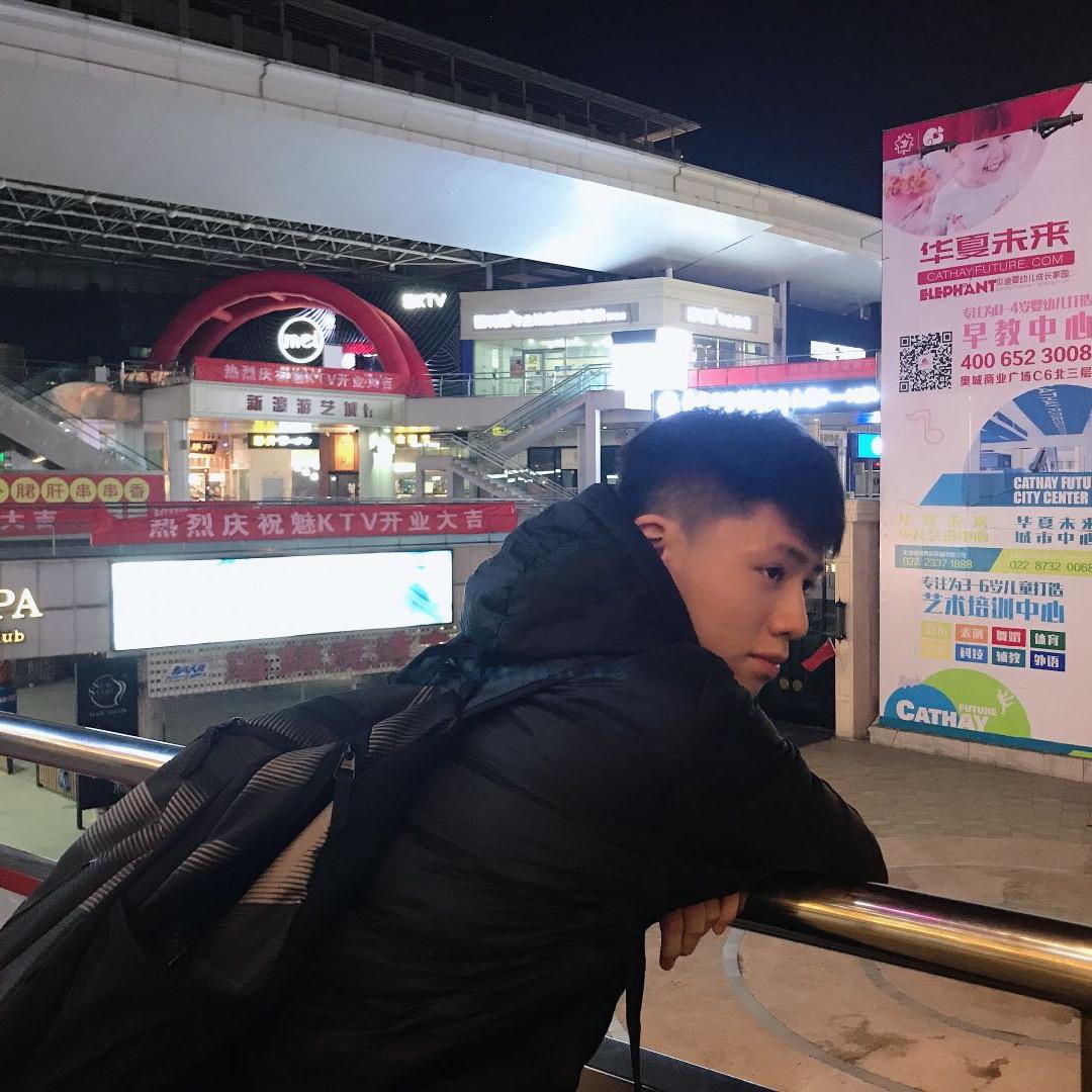 嘿！小楚！