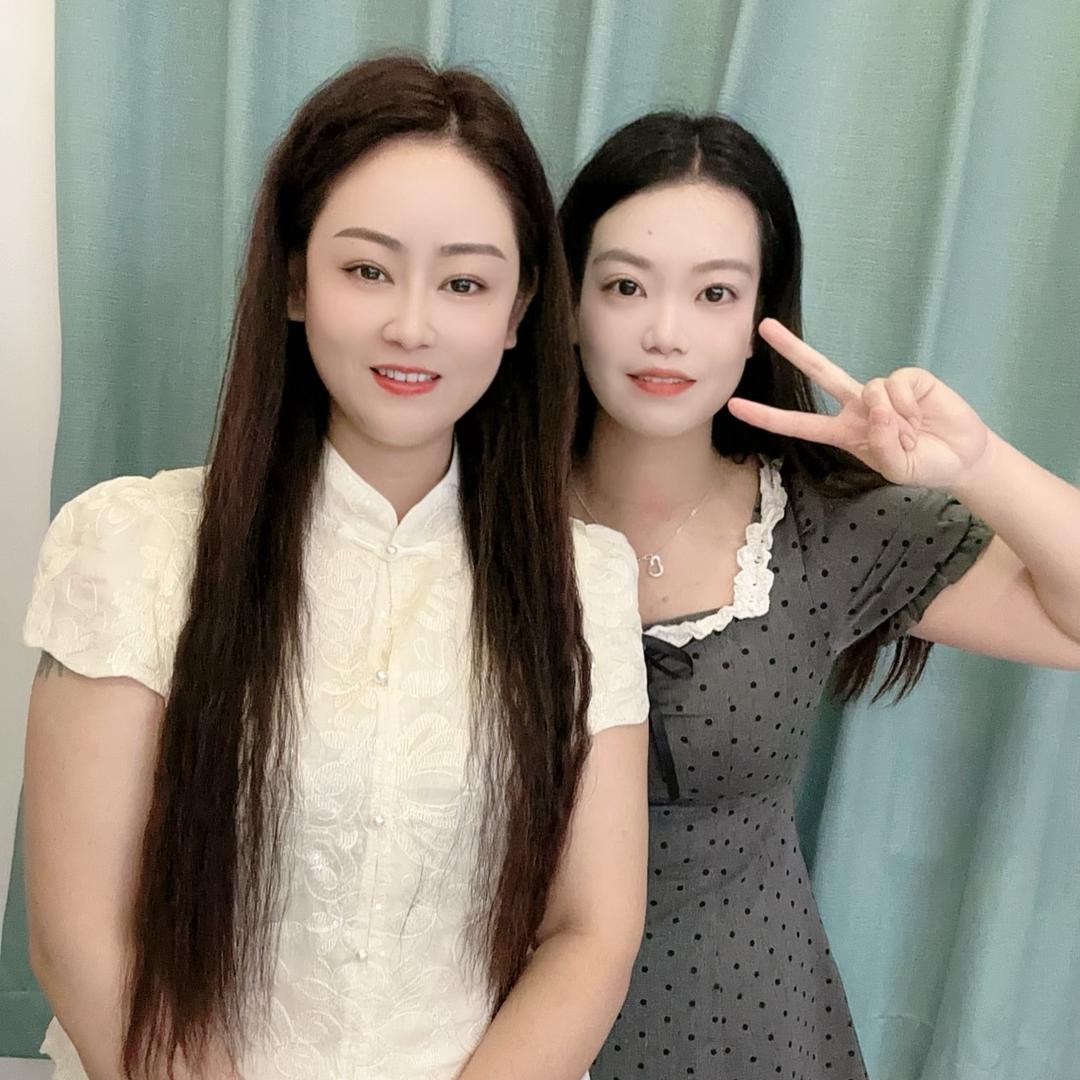 小霞（超嫂侄女）
