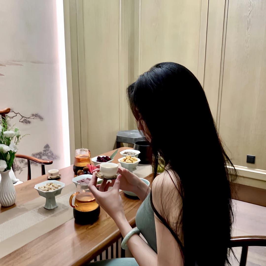 小满爱喝茶🍵