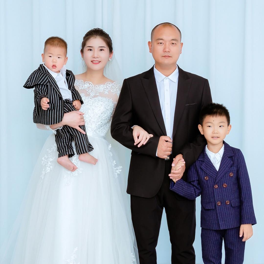 三联安丘店陈培培