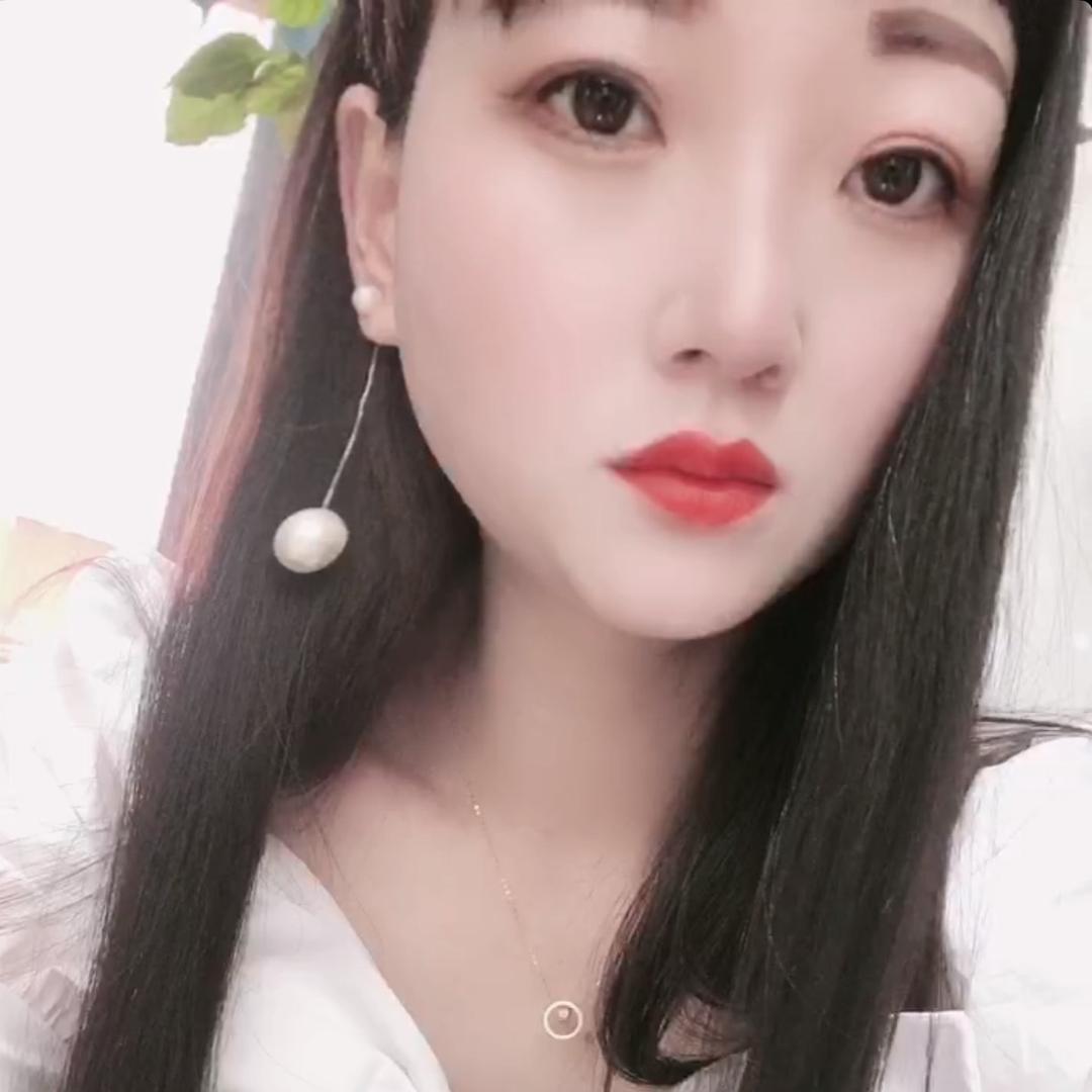 可爱的小玲子