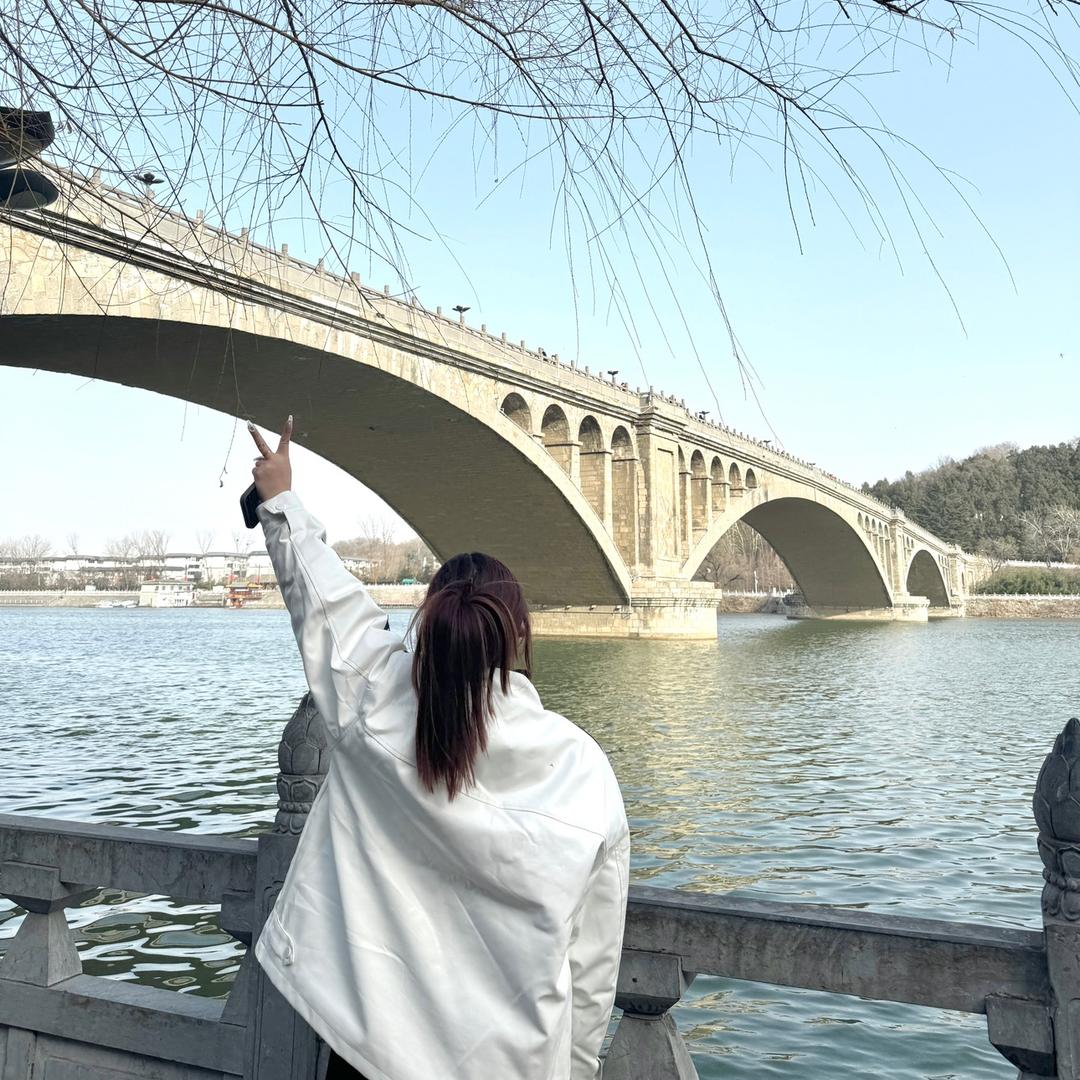 是小王同志～