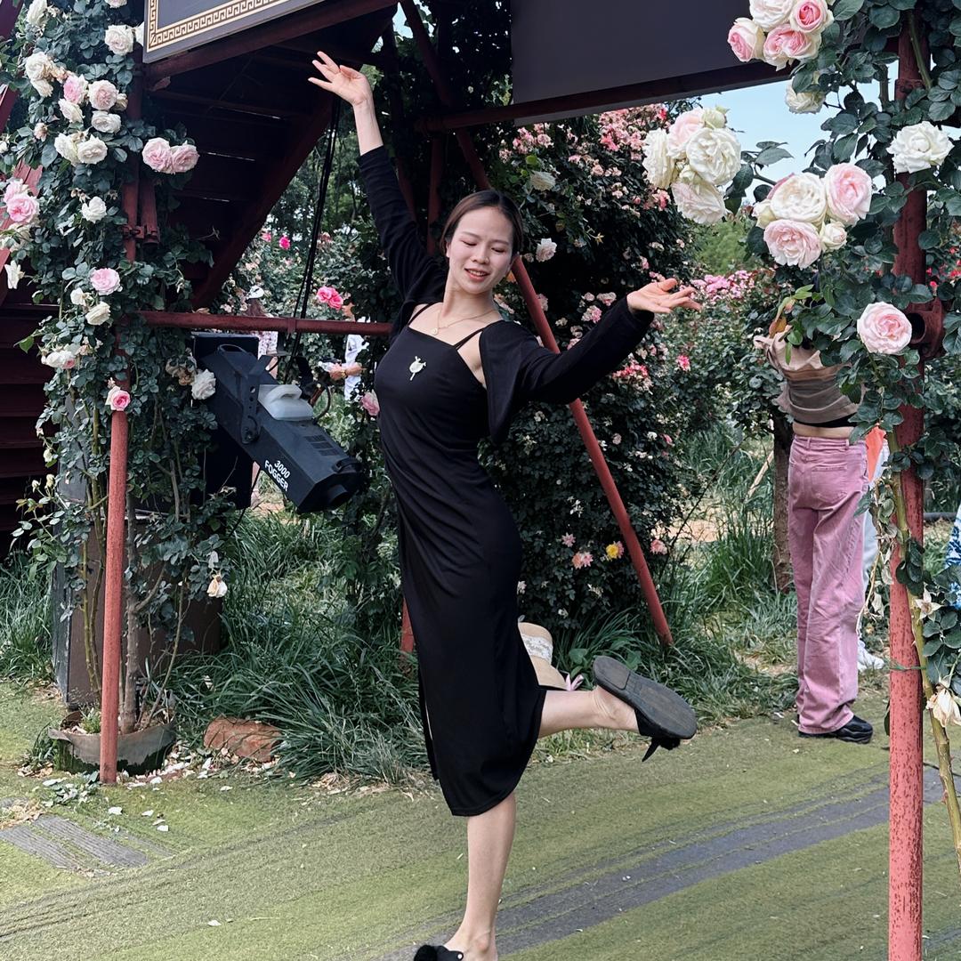 清镇市双双舞蹈中环校区