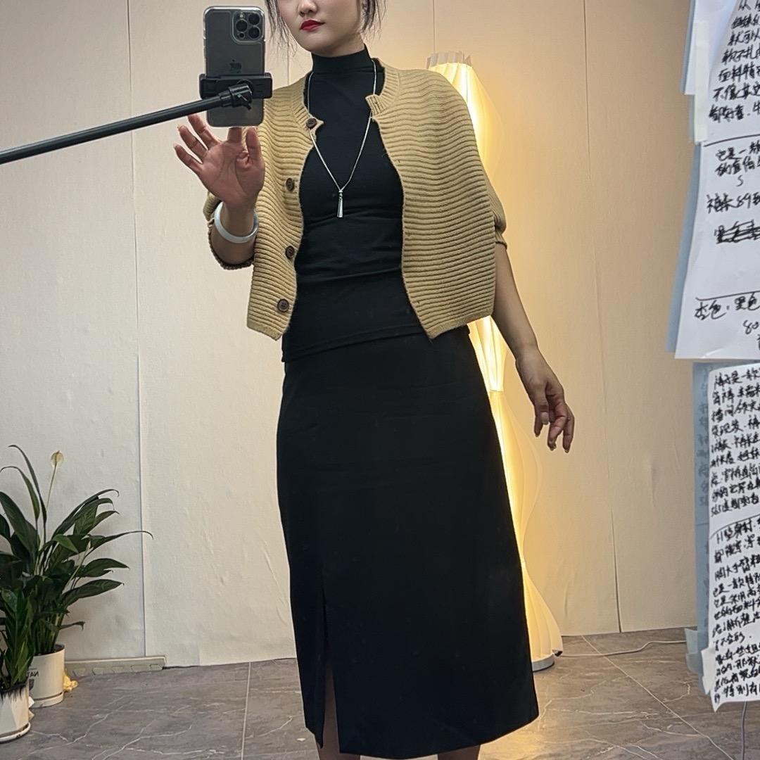 小雨 女装