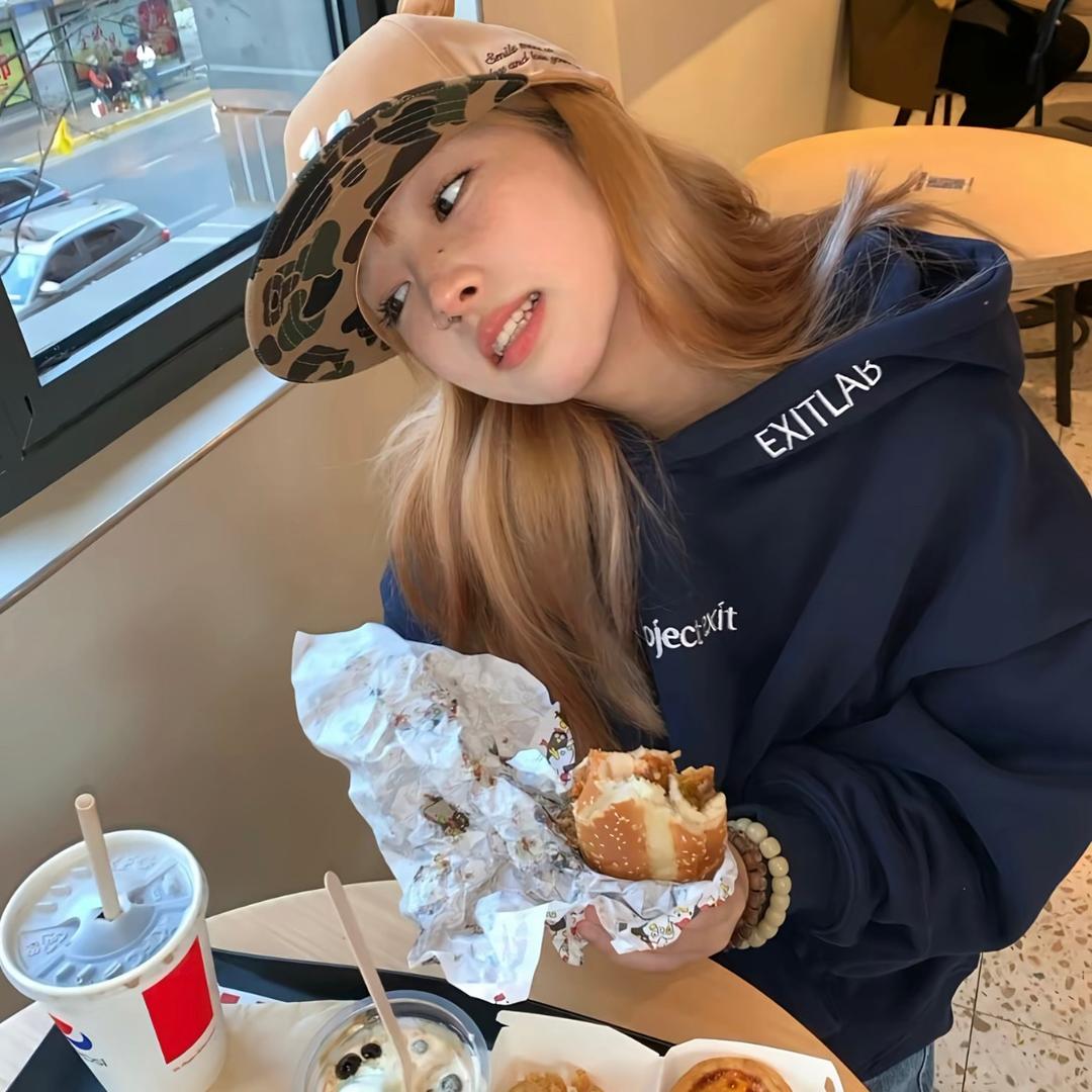 这个女人叫小美