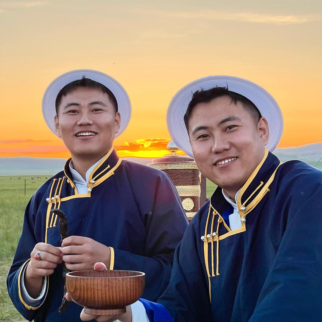 欧勒额勒的草原牧场