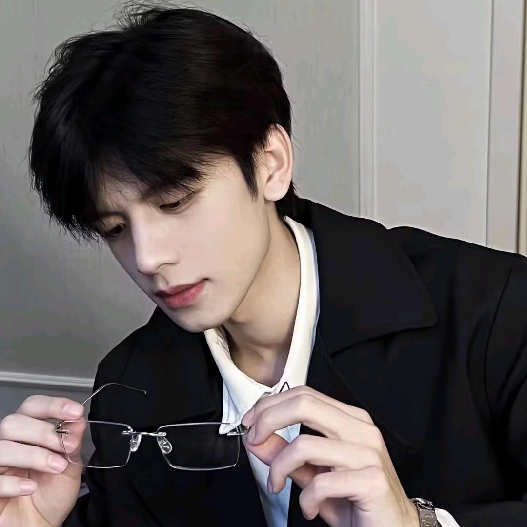 情是坠落的伤