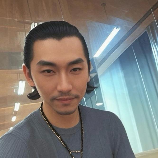 张骁睿 RAY