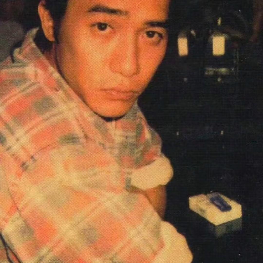 别拿我耳机.
