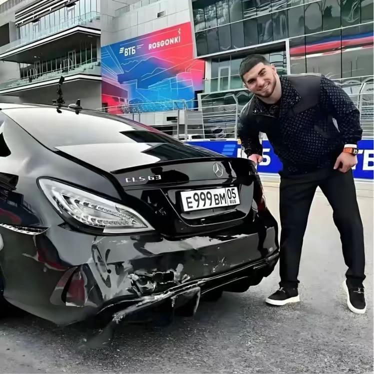 ￴ ￴ ￴￴ ￴