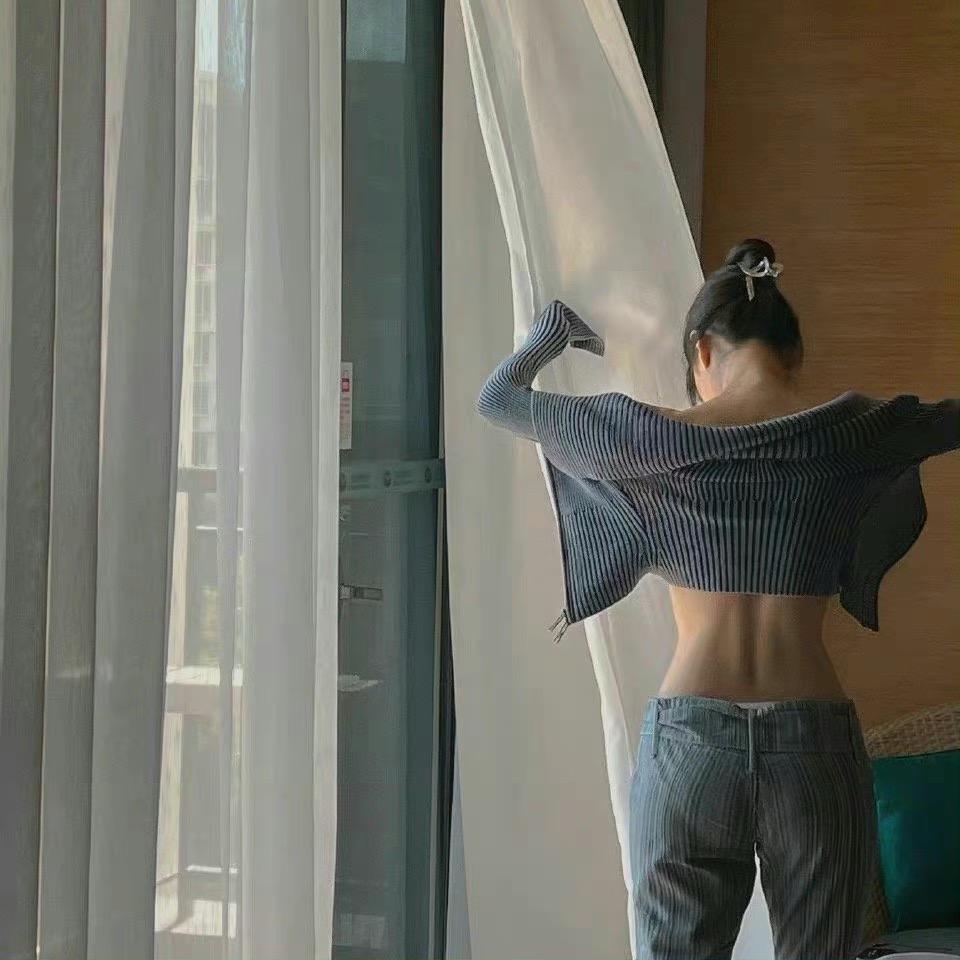 李小样儿_Yang