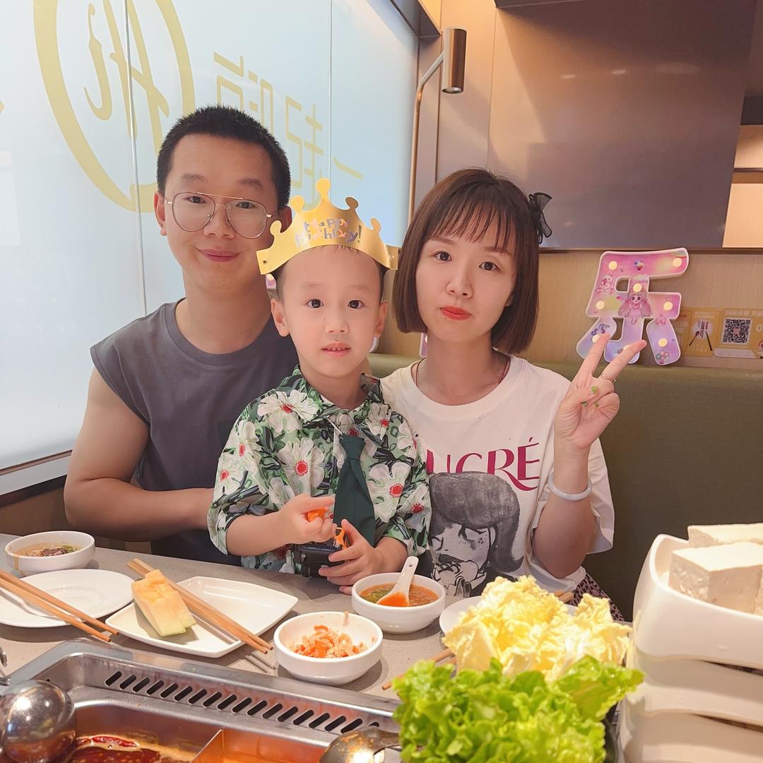 贼喜欢叫丁坚强的小朋友