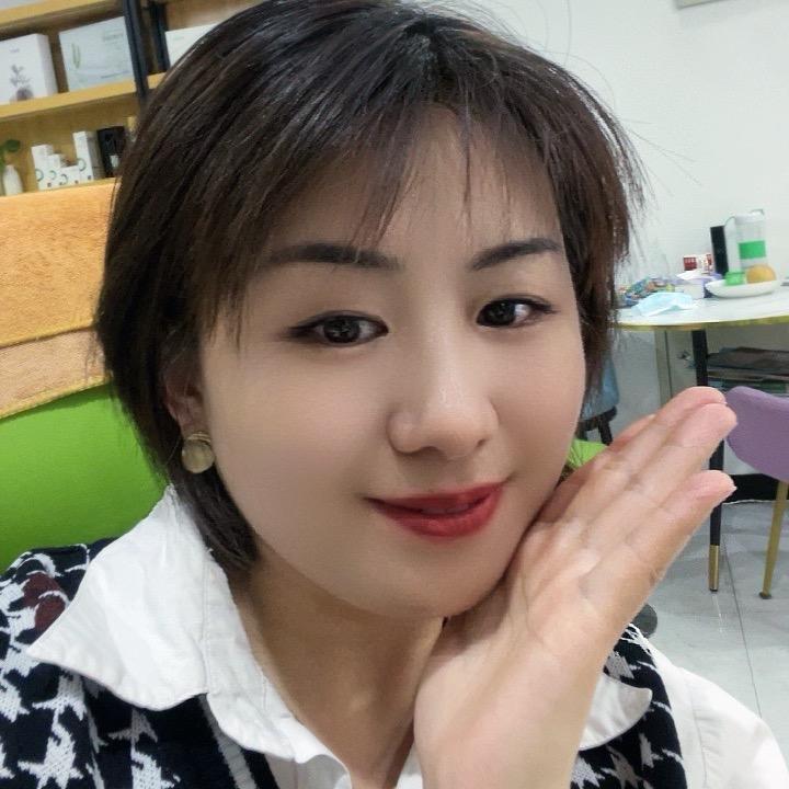 阜平曲洪欣美容店