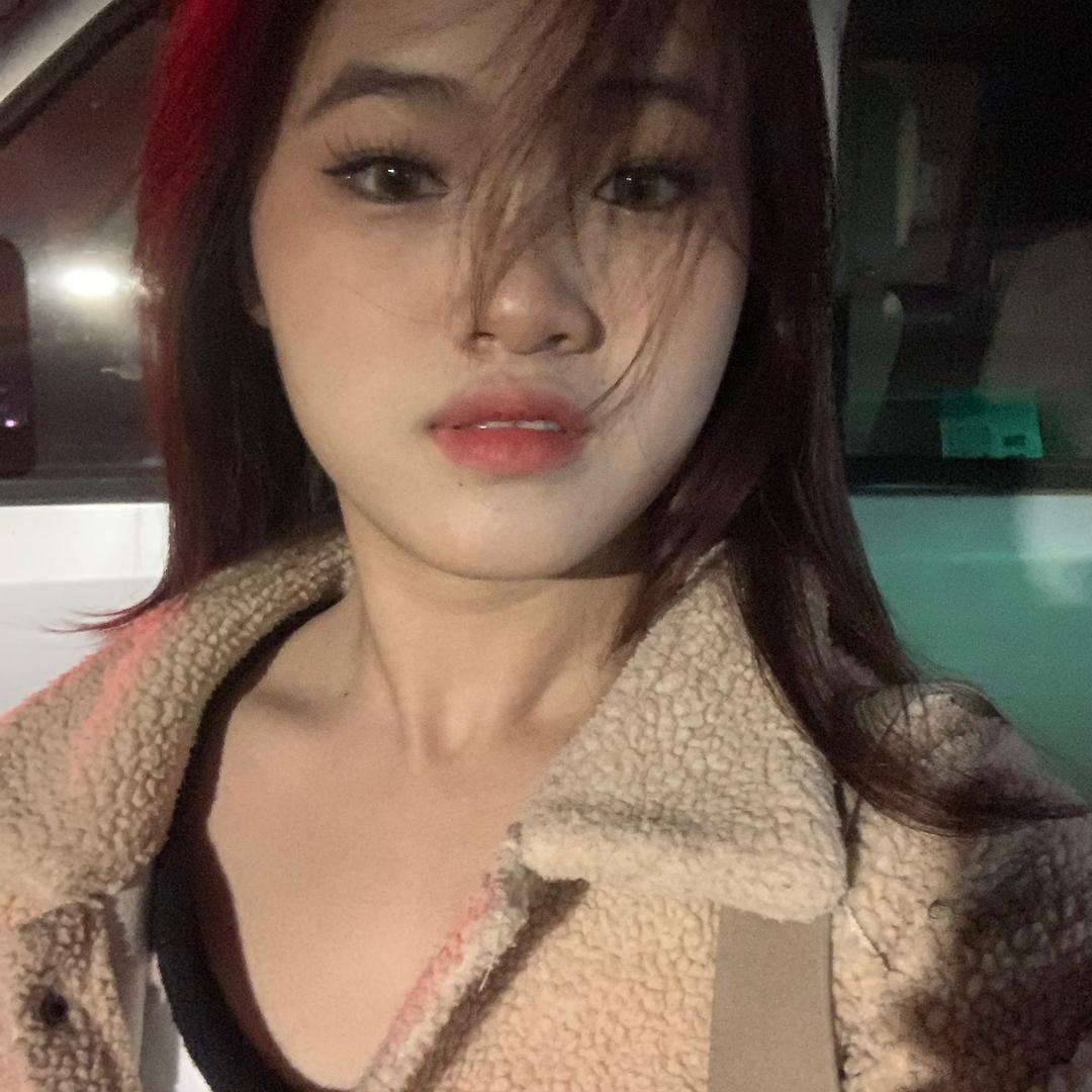 卓见见-