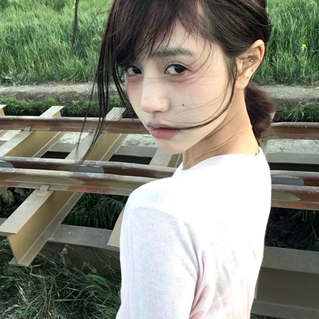 木子.