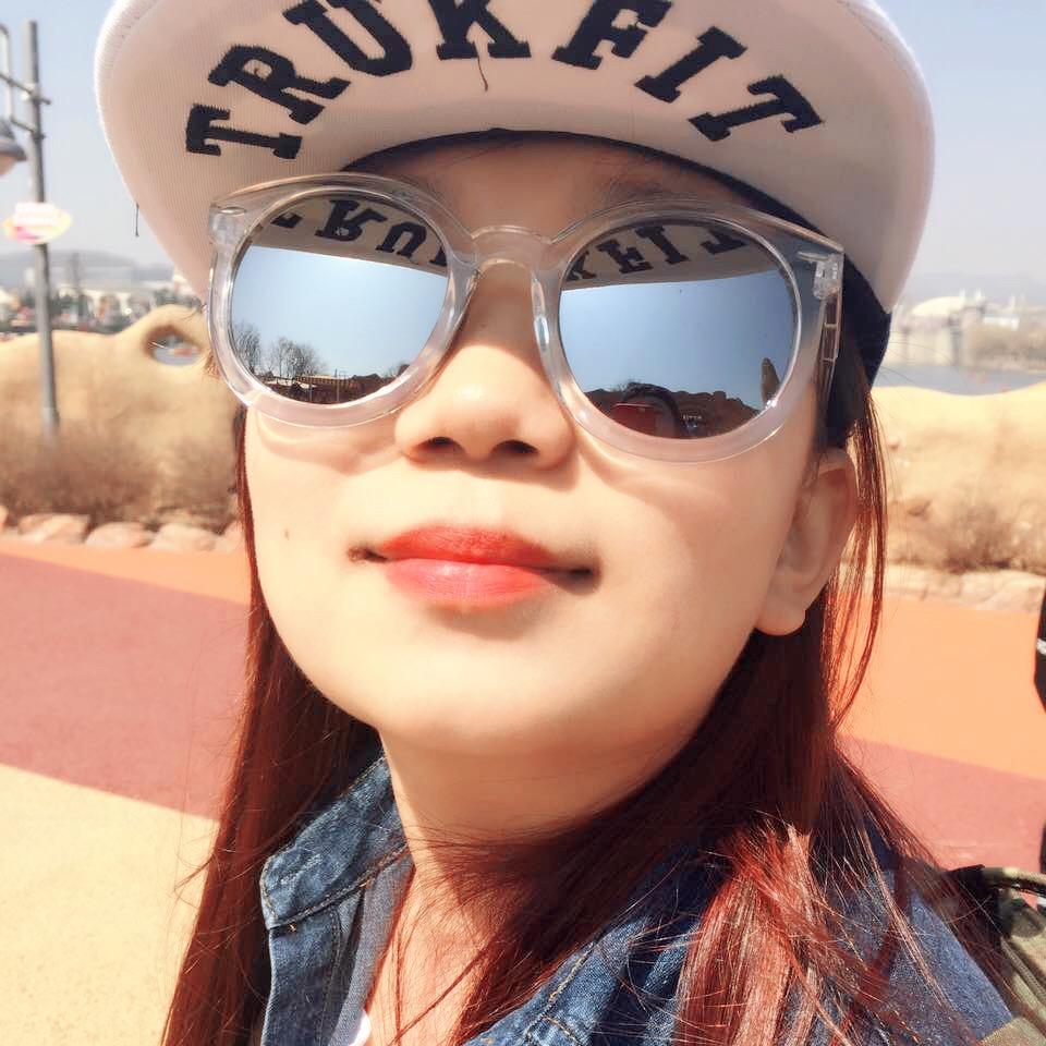 卖电脑的小小倩