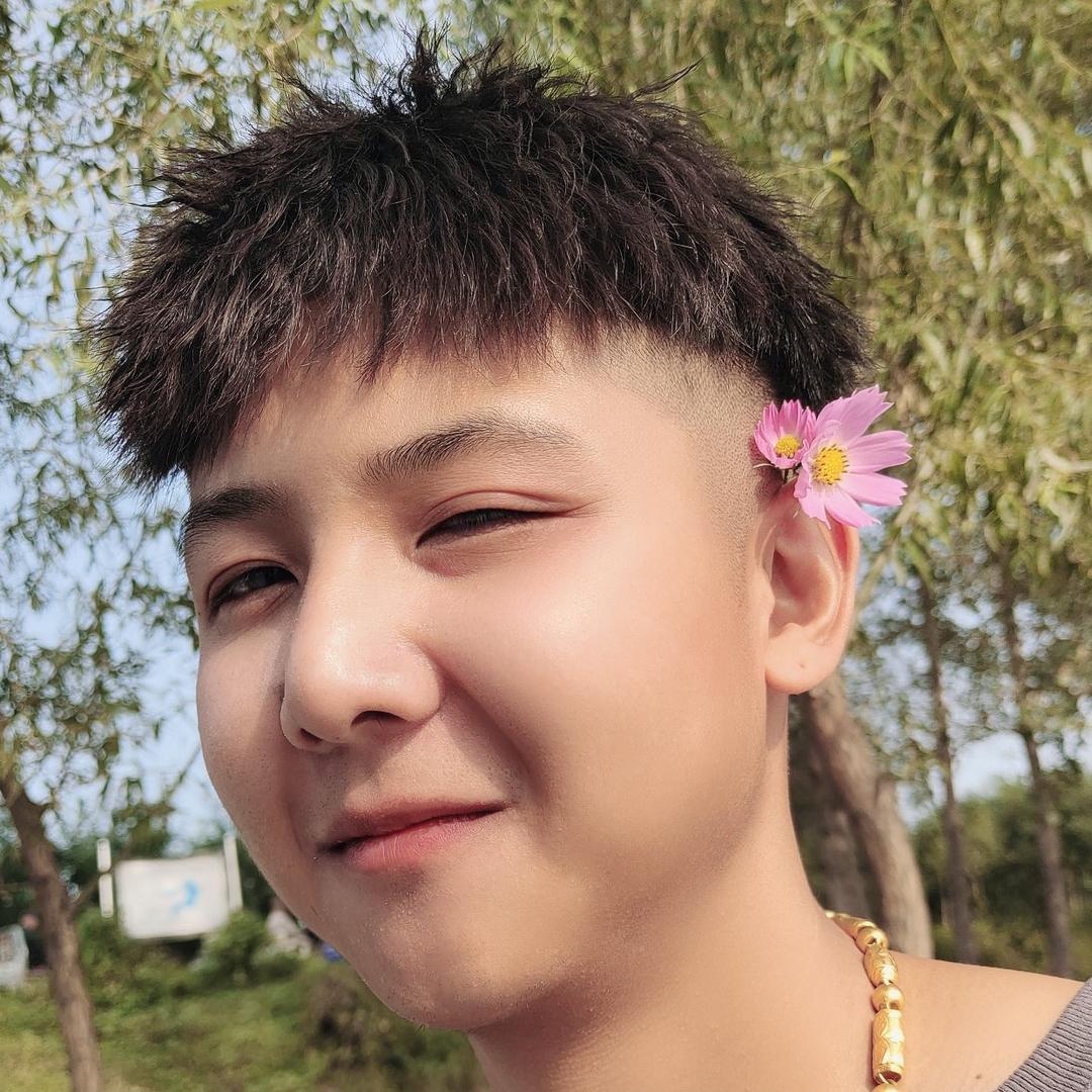 李梦成