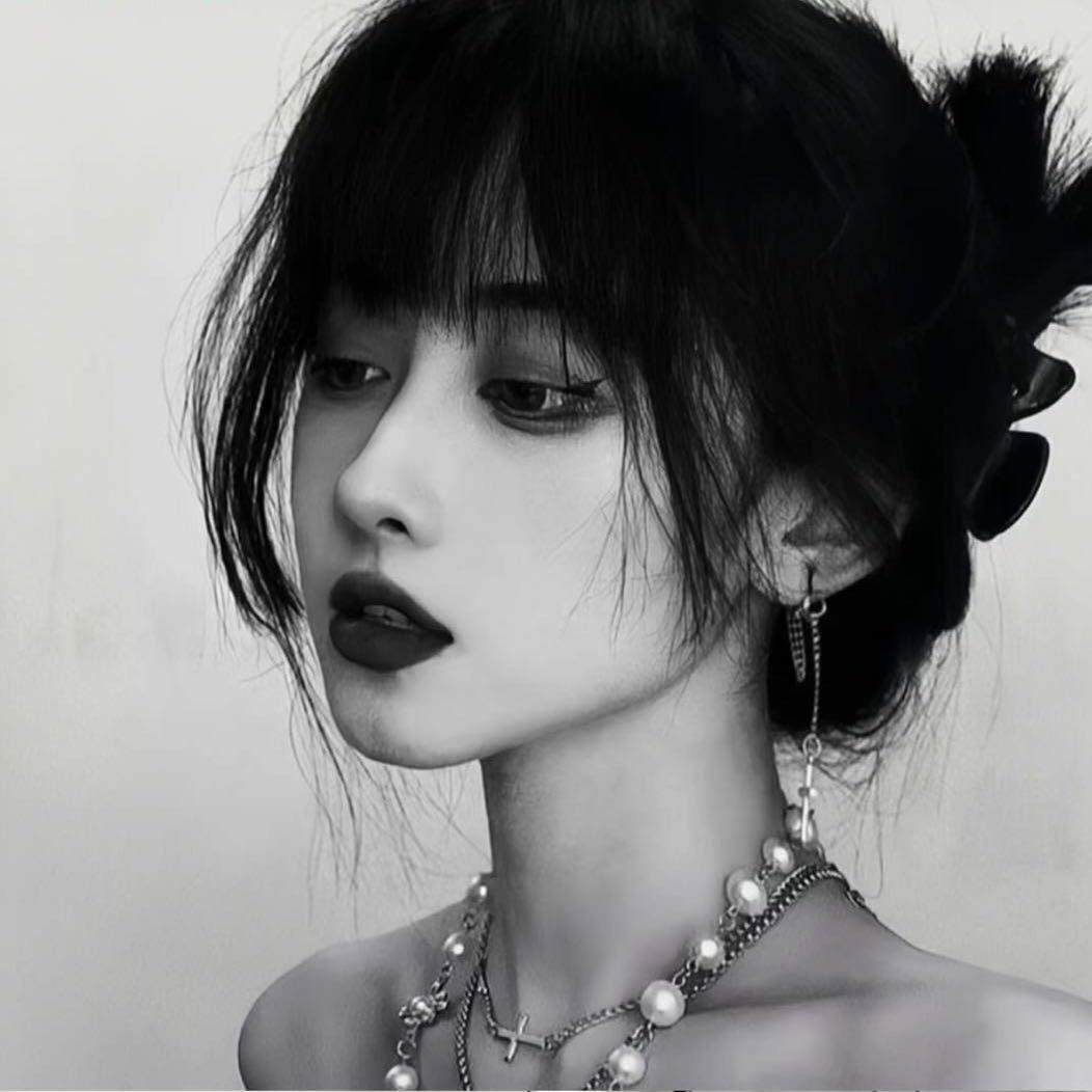 爱吃螺蛳粉的辣妹