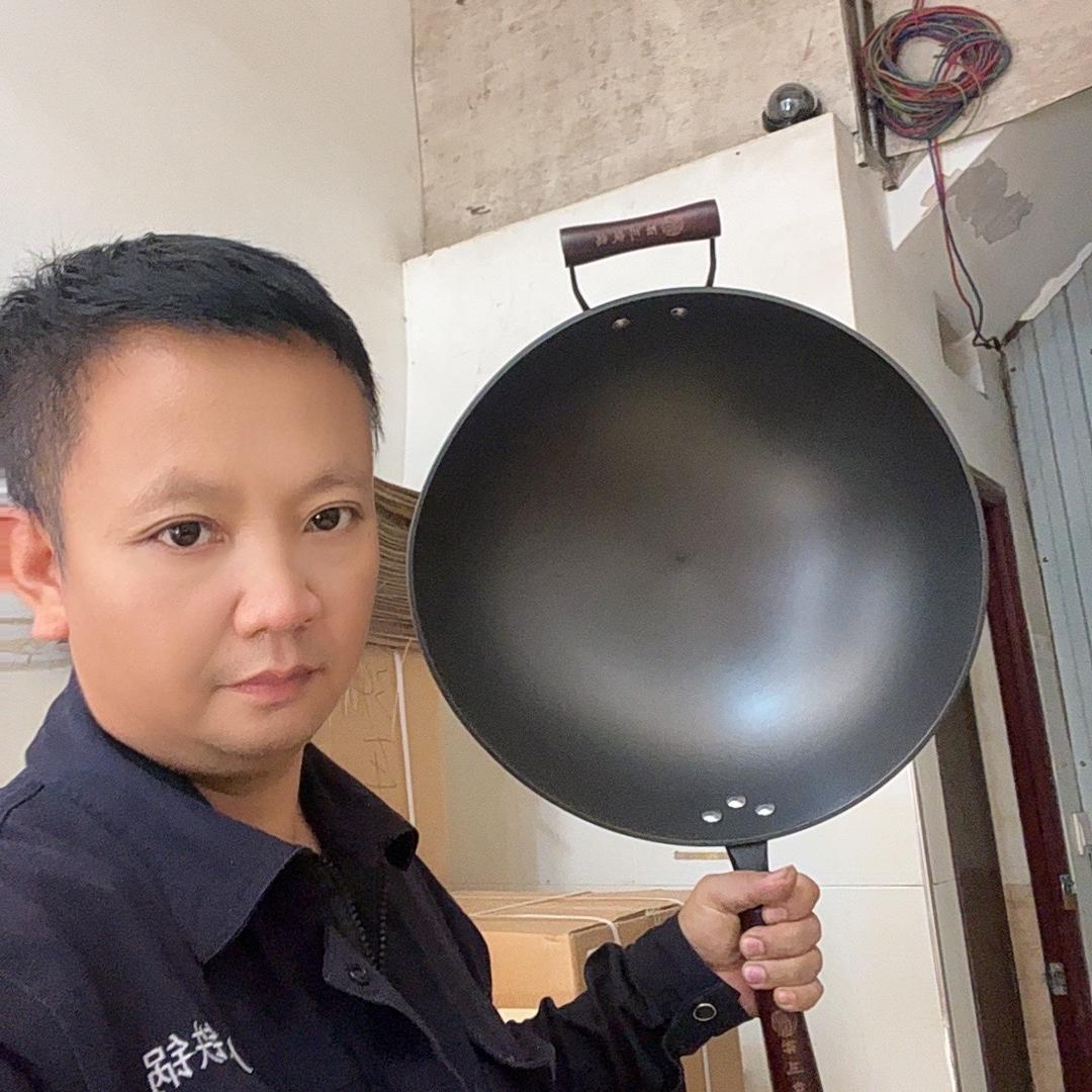 川哥在南宁推广中福陆川生铁锅