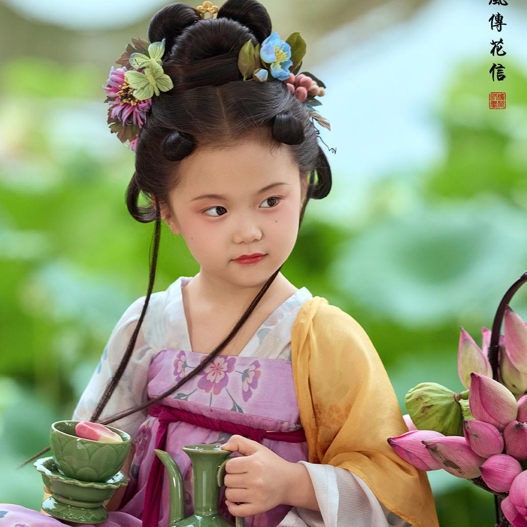 爱穿汉服的芷若