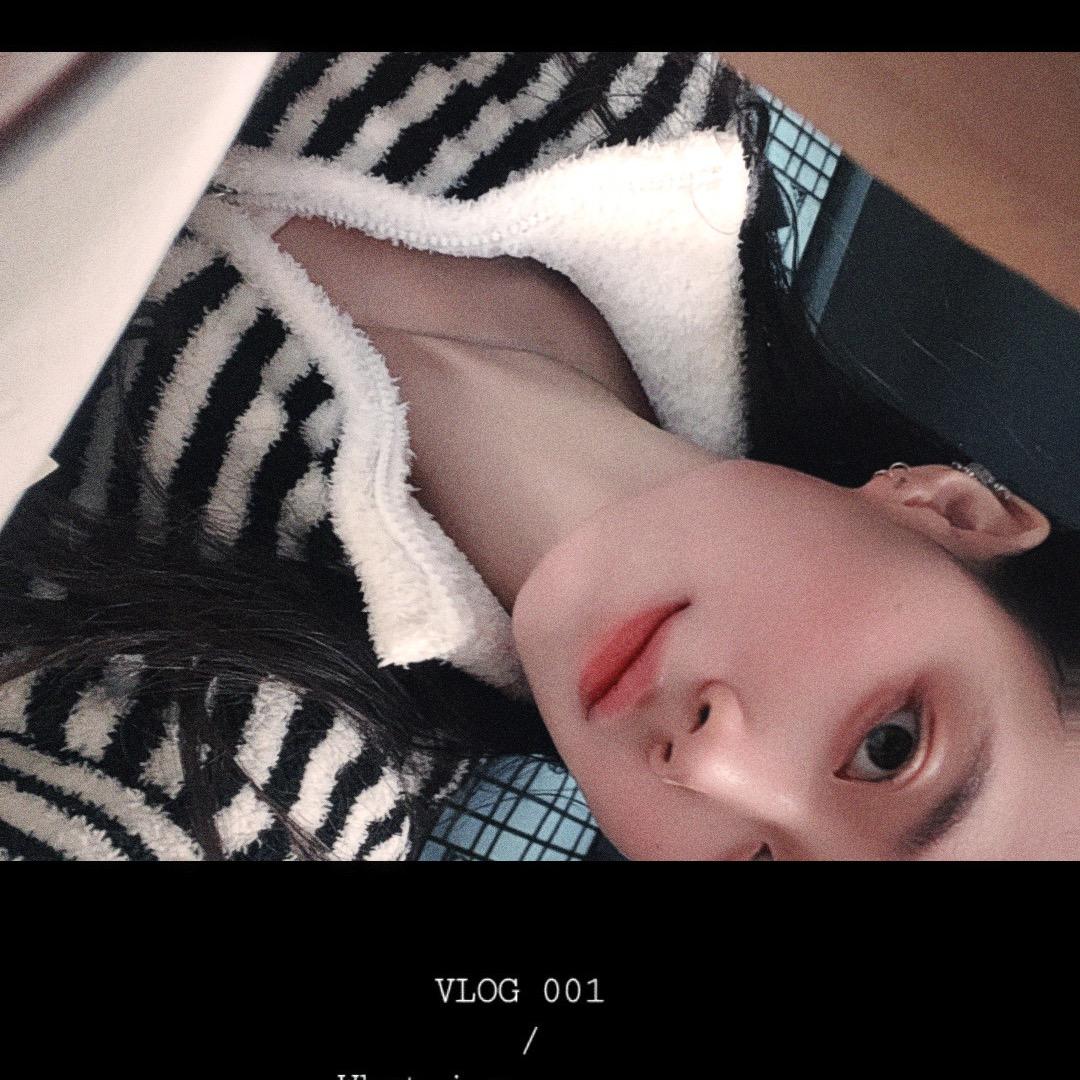 “蜜桃气泡水🍑”