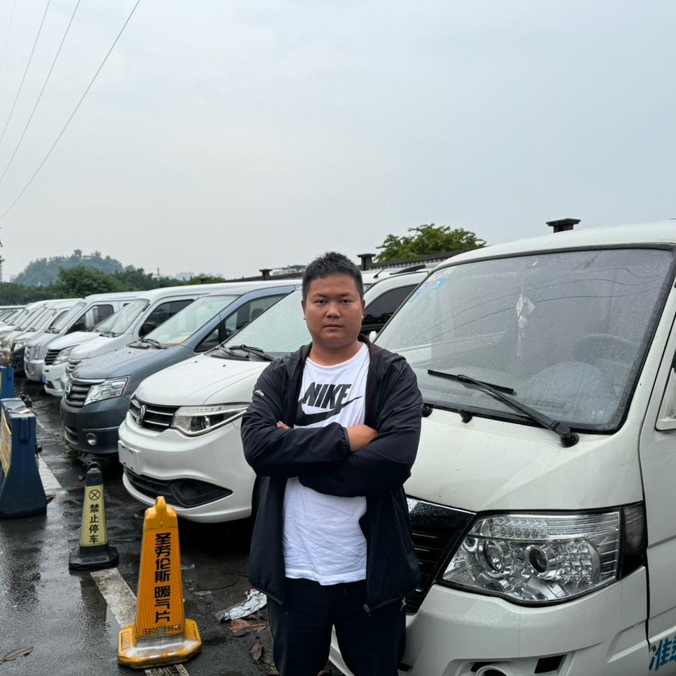 重庆小谭面包车