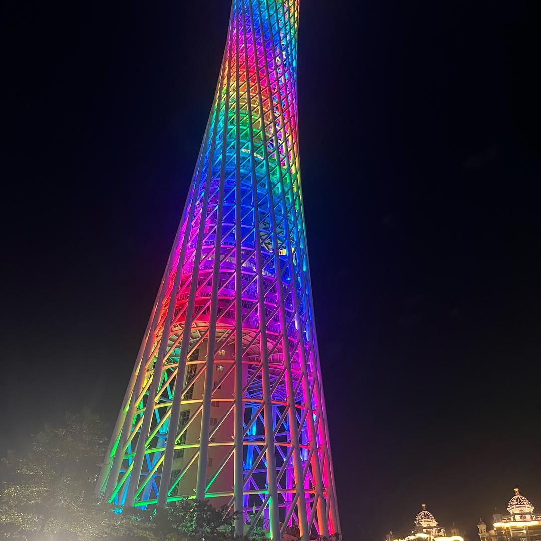 久醉绕心弦。