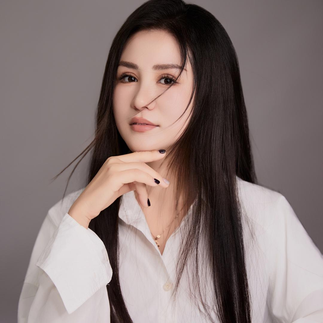 橘红色..