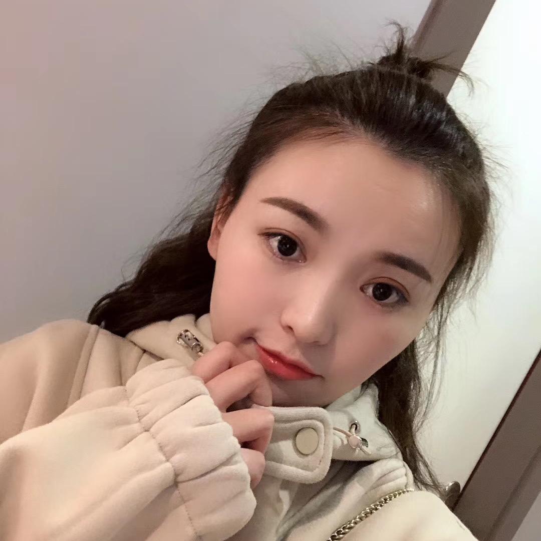 张满月。