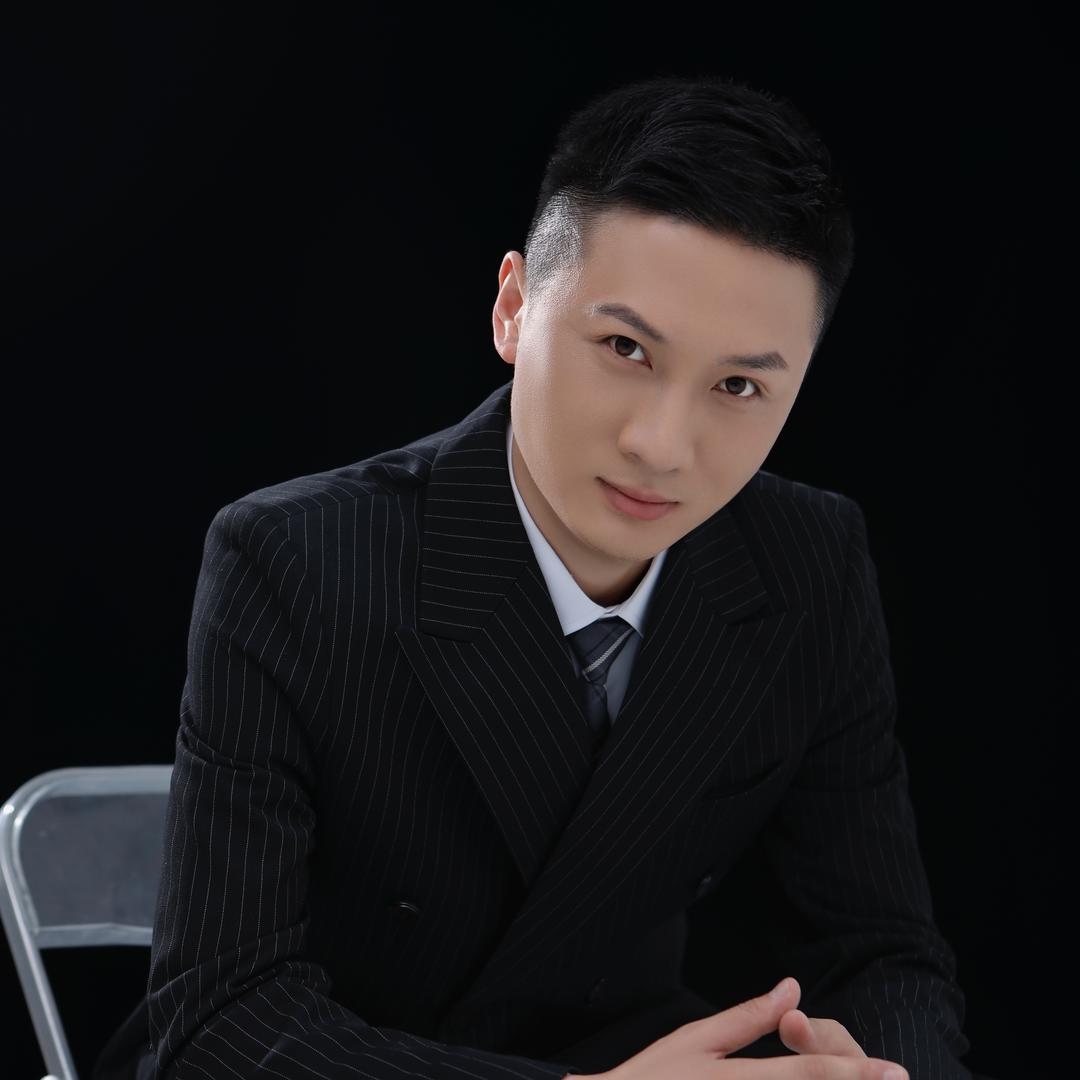 花果园老王助理-小周