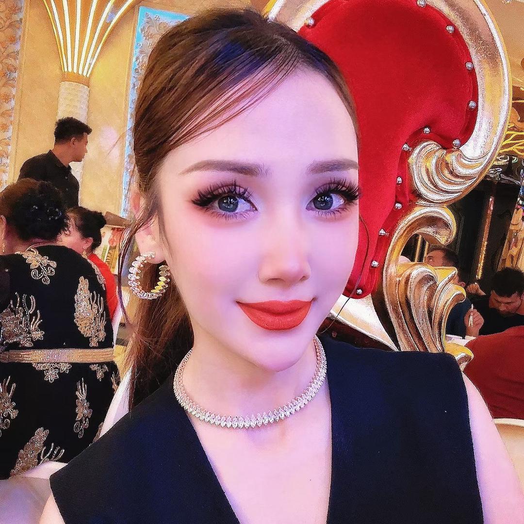 娜