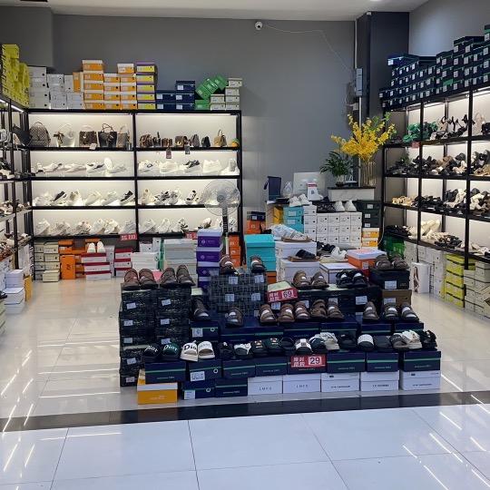 漳平交通岛永盛超市鞋店