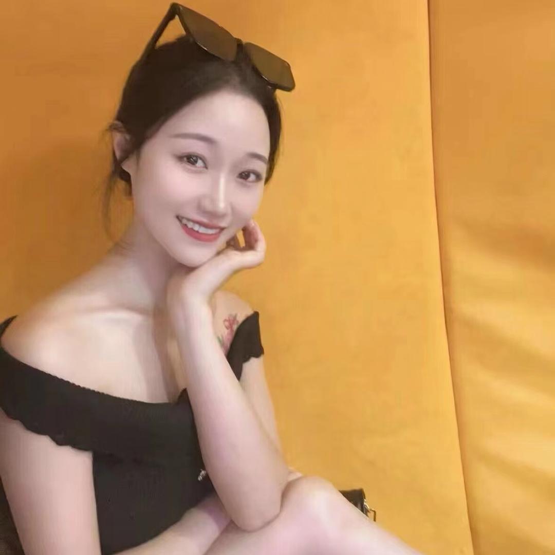 温柔娜.