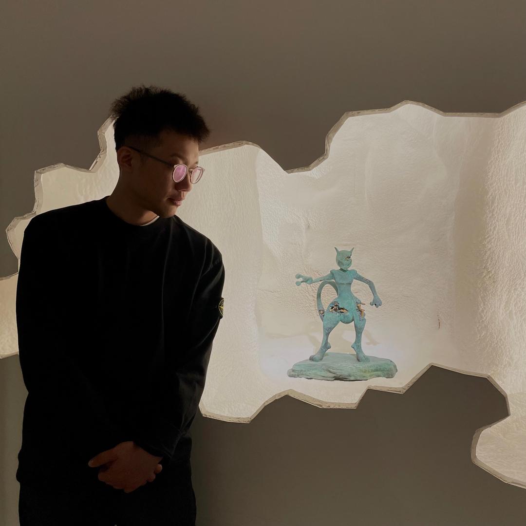 一只船